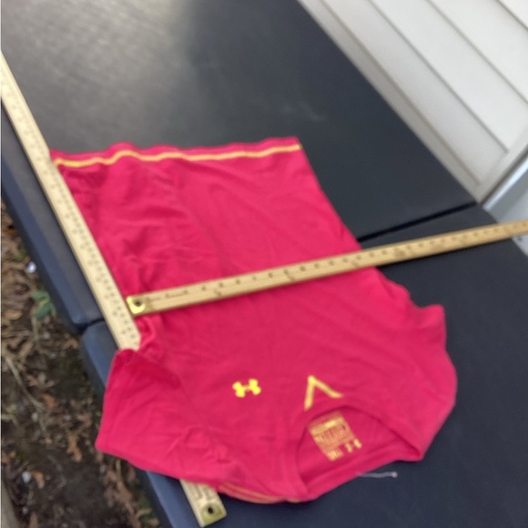 Under Armor Girl's Shirt Pink Big Logo Heat Gear Short Sleeve Crewneck Size m - Picture 4 of 4